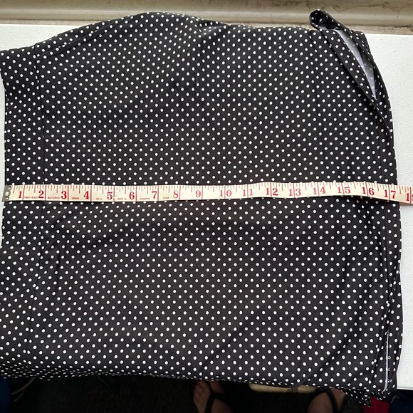 Black and white polka dot pull on skort size large - Picture 2 of 6